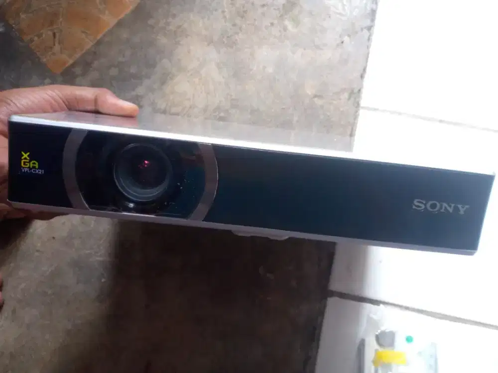 Jual BTH Jual Murh 1 Set Proyektor Sony XGA VPL-CX21 KONDISI MSH BGS