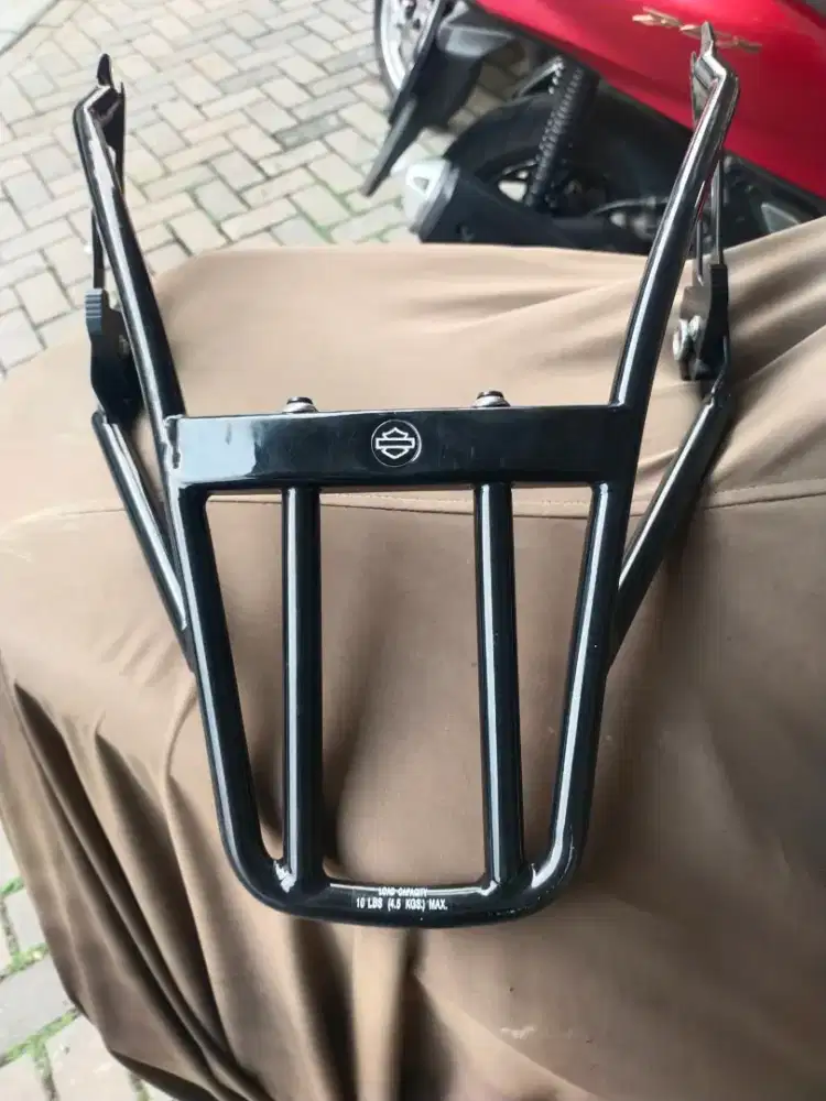 Bagasi belakang Harley Davidson stret 500