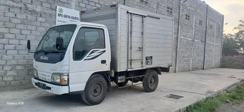 Isuzu Elf 2012 Diesel