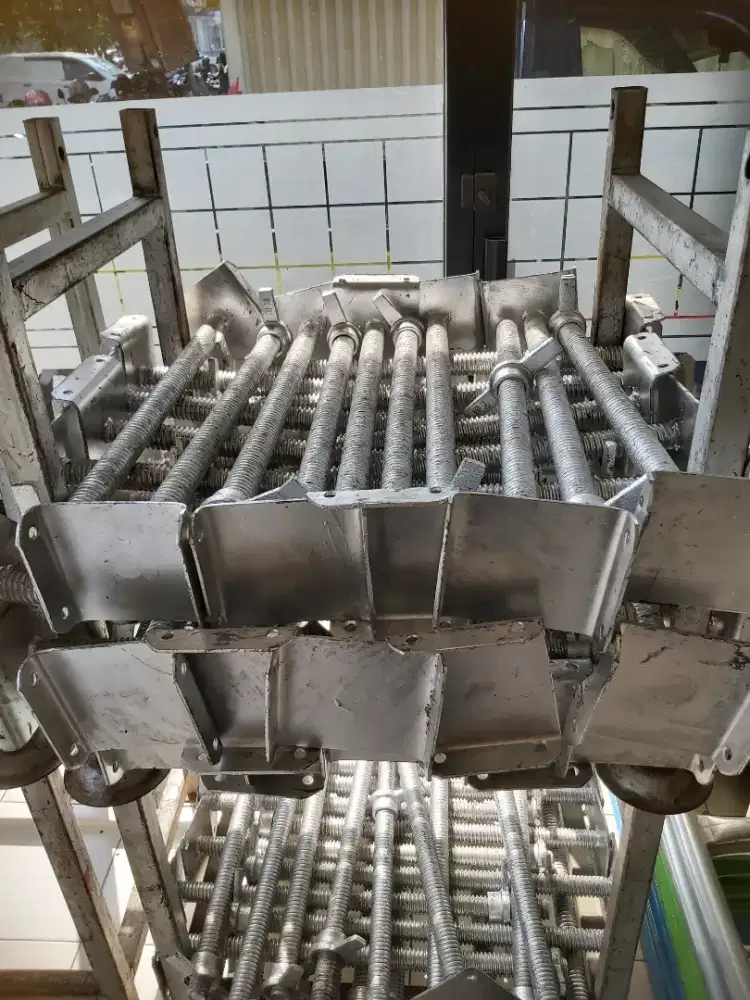 U HEAD T60 BERSERTIFIKAT