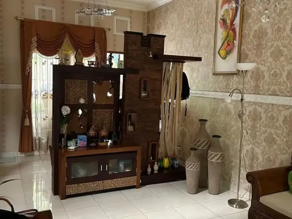 DIJUAL RUMAH MEWAH 2 LANTAI DIPERUM PREMIUM  DEKAT ARTOS