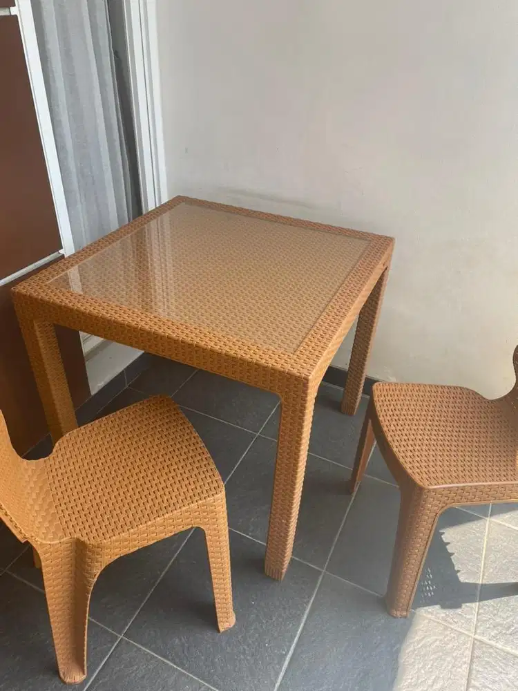 Meja makan  kaca kursi Napoly