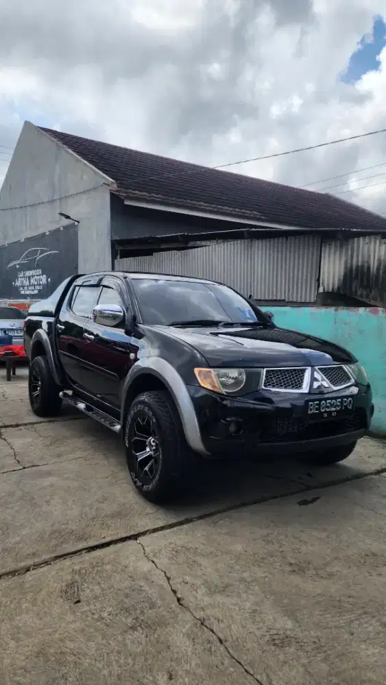Strada exceed 2011 matic 4x4 pajak on
