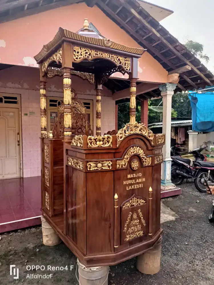 Mimbar masjid kubah 88