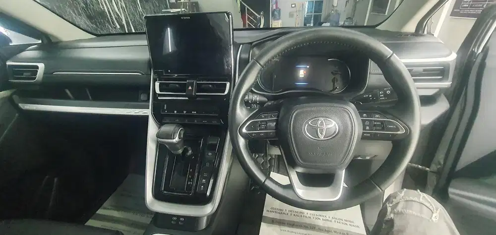 Toyota Kijang Innova 2023 Hybrid
