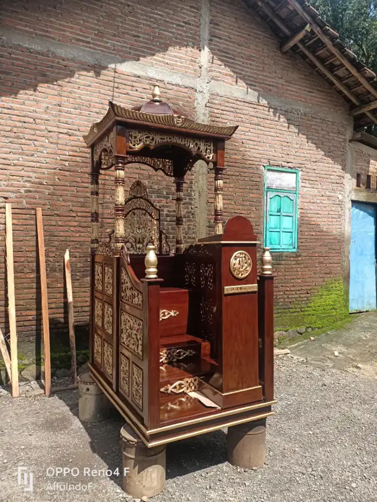 Mimbar masjid kubah 96