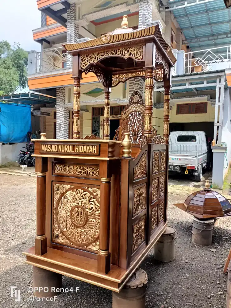 Mimbar masjid kubah 97
