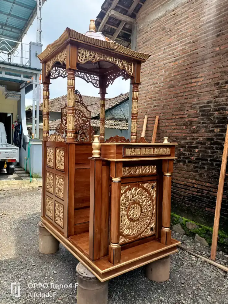Mimbar masjid kubah 98