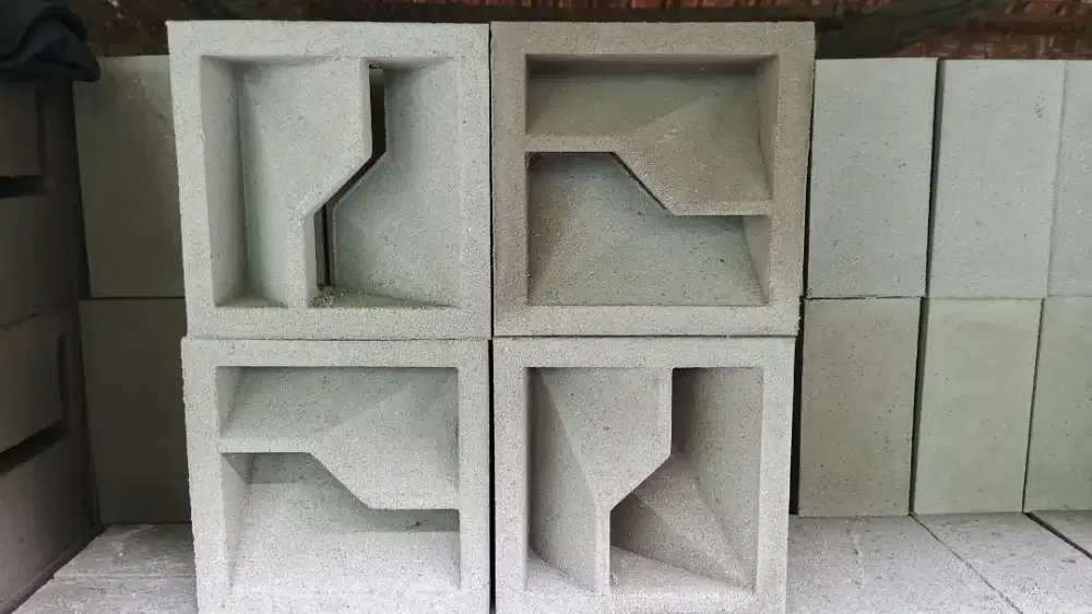 loster lobang angin angin / roster pasir semen minimalis