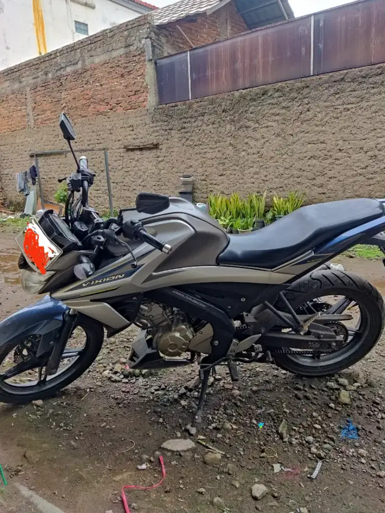Jual motor vixion r tahun 2018