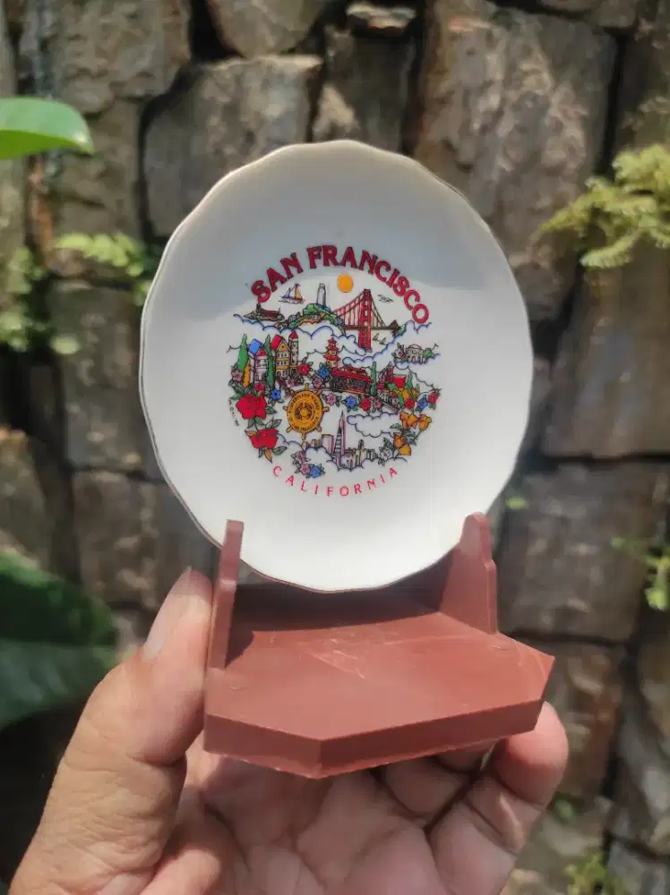 Mainan anak piring keramik souvenir San Francisco California USA mulus