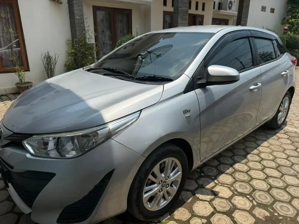 Yaris E Manual 2020
