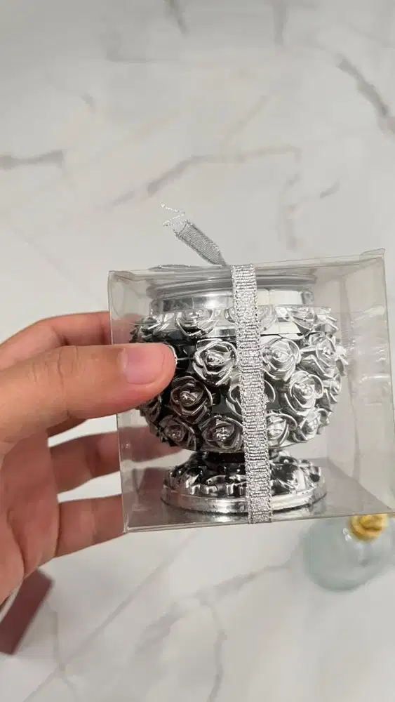 Doorgift bulat warna siliver