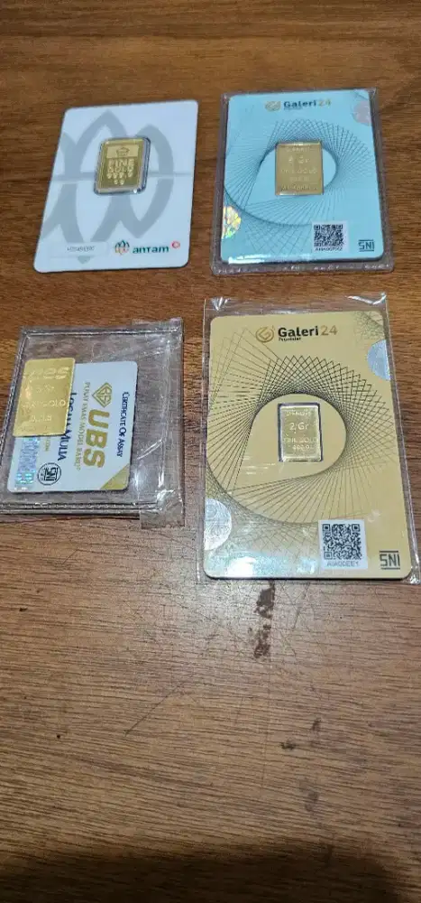 Emas antam, galeri 24 dan UBS