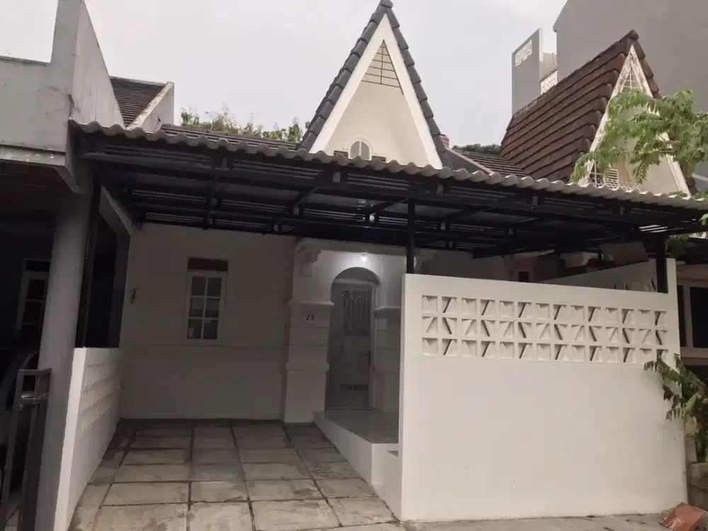 Dijual rumah lokasi strategis dibelakang aeon mall sentul city