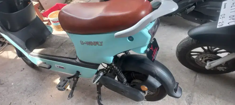 Speda listrik uwinfly