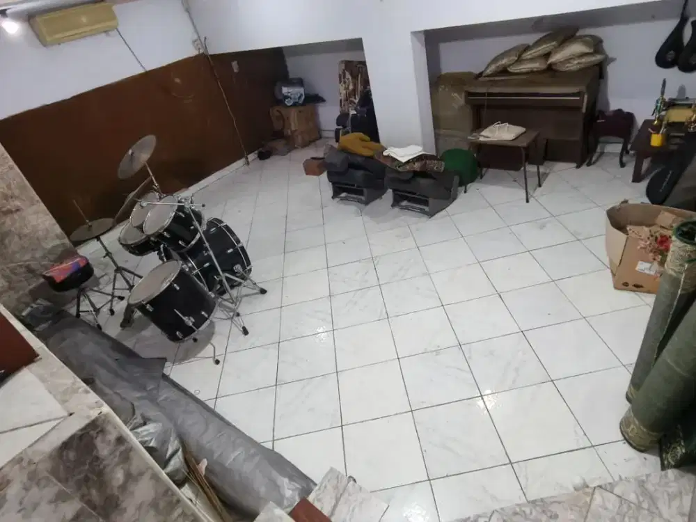 Dijual Rumah 2 lantai siap huni furnished di Modernland