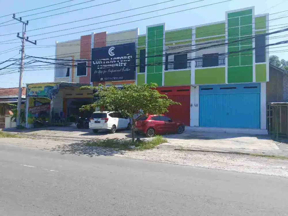 Disewakan Ruko Bagus Strategis 2 Lantai Dekat Solo Baru.