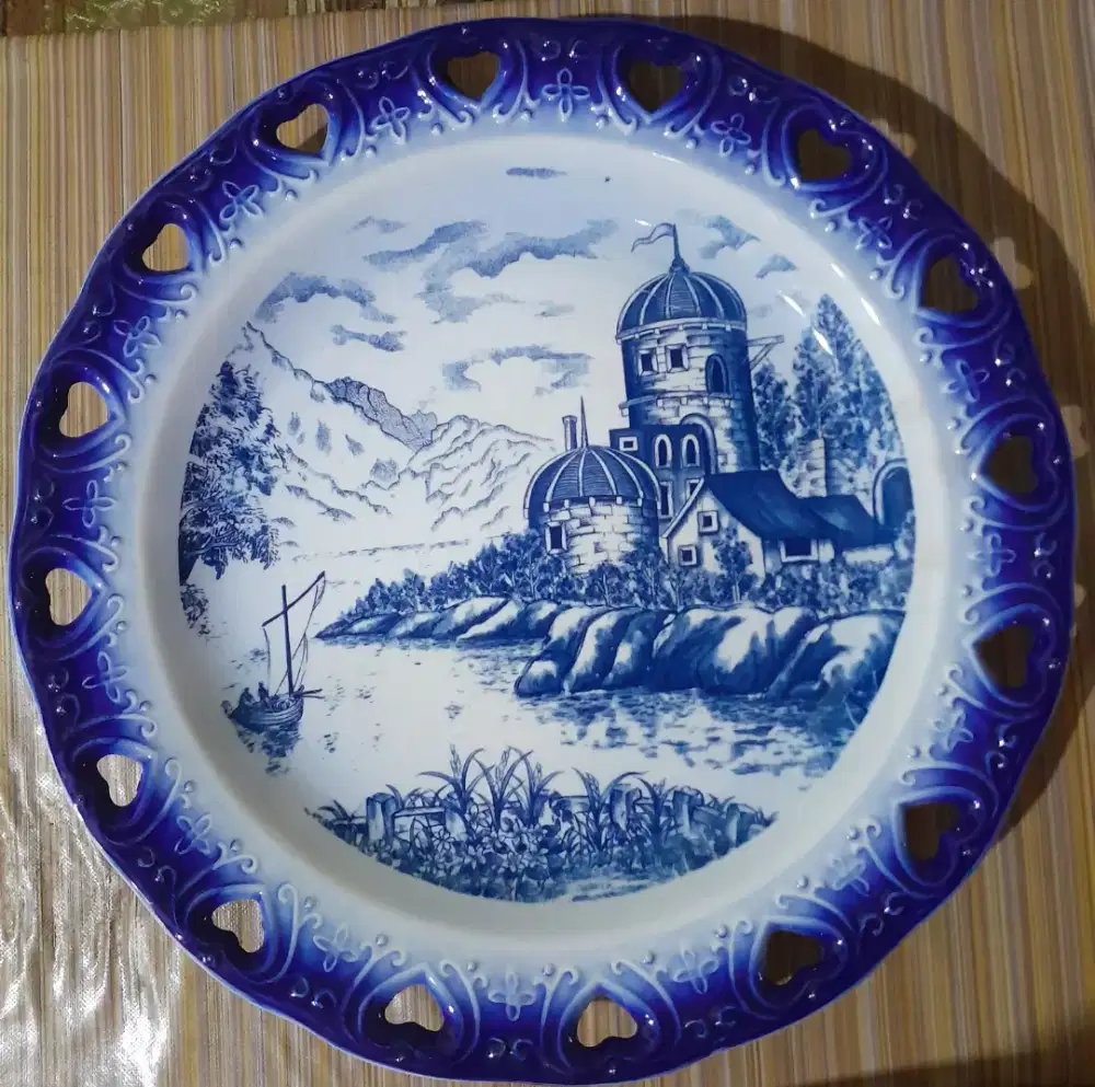 Piring hias antik Yacht Ocean - Made in Japan