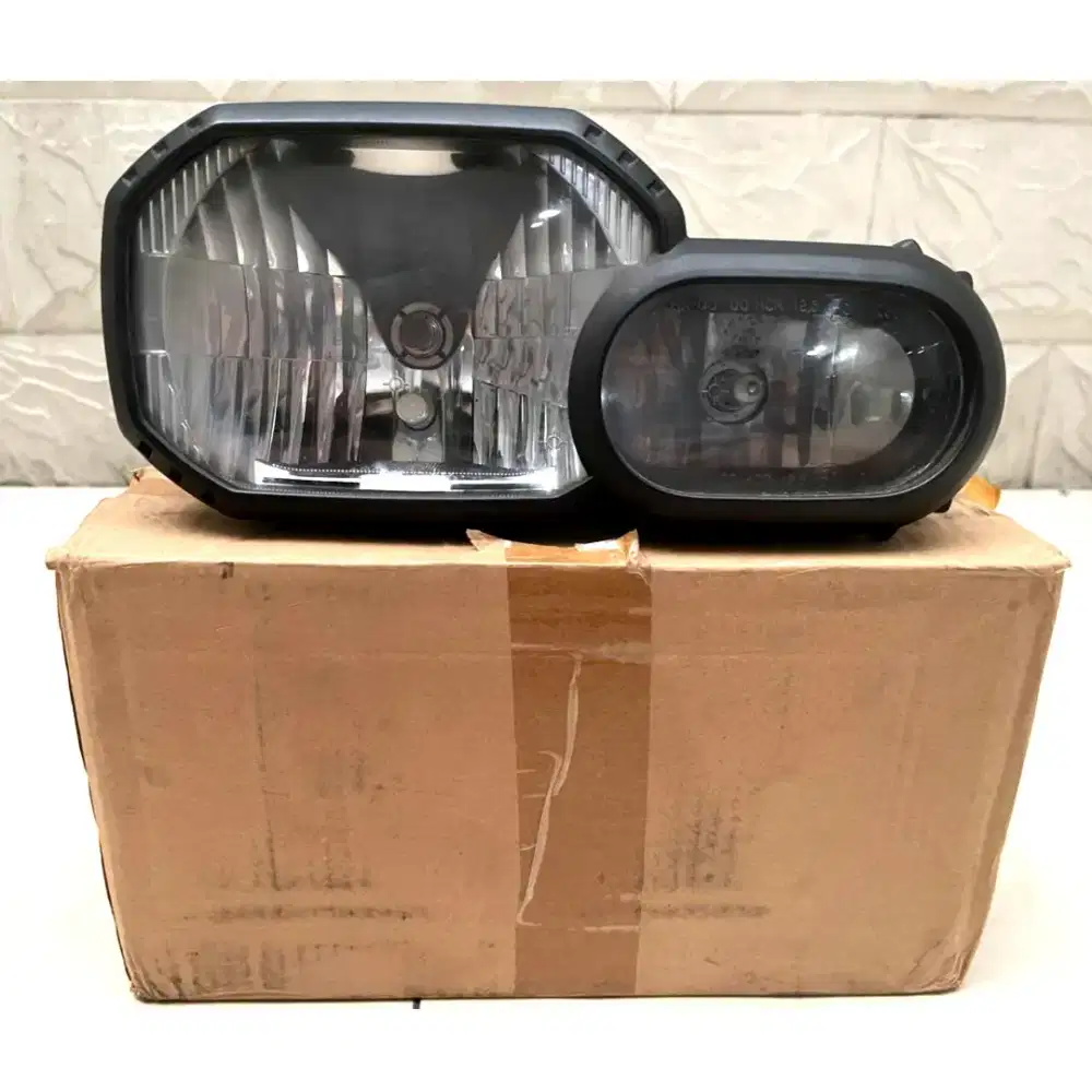 Lampu Depan Motor BMW F800GS Original Hella (Copotan)