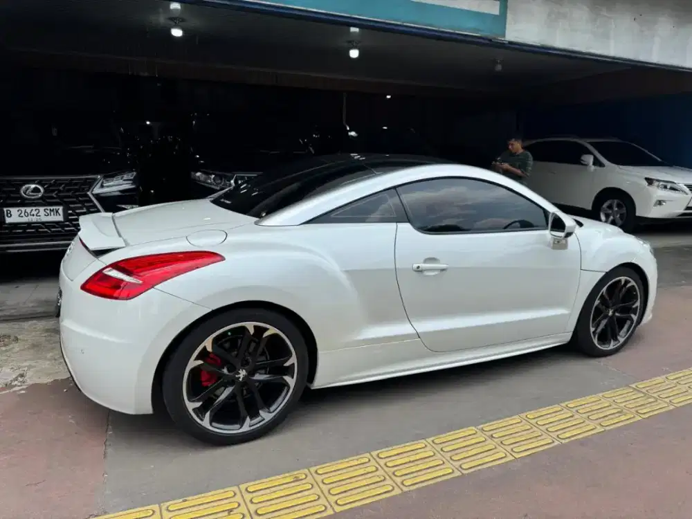 Peogeot RCZ th 2012 AT km 64rb siap pakai