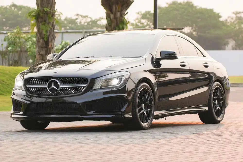 Panoramic! Mercedes Benz CLA200 AMG 2016 Black 320i c200 c250 x1