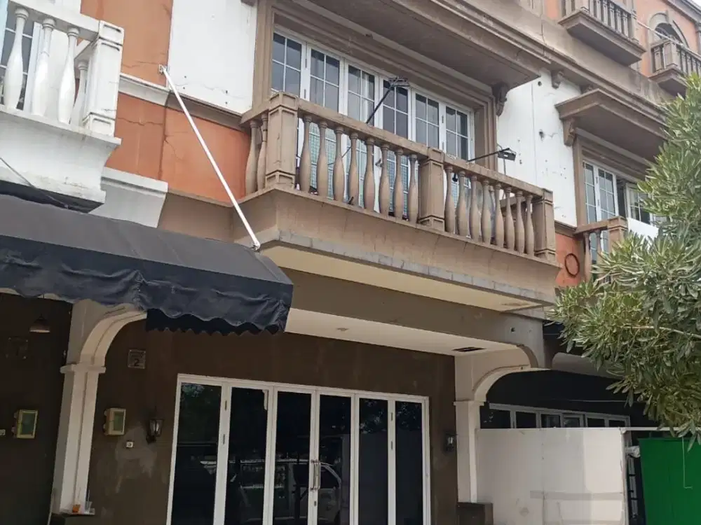 DISEWAKAN RUKO SOLVANG ARCADE GADING SERPONG LOKASI STRATEGIS