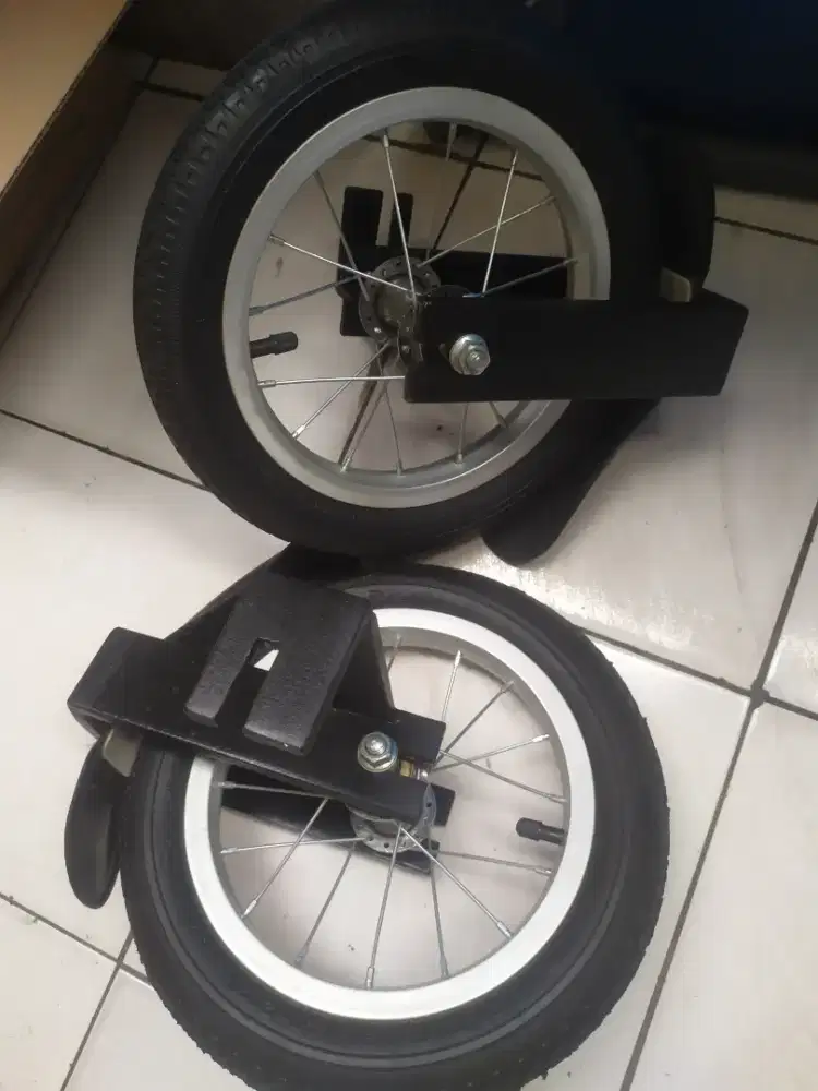 Roda bantu sepeda listrik universal semua merk