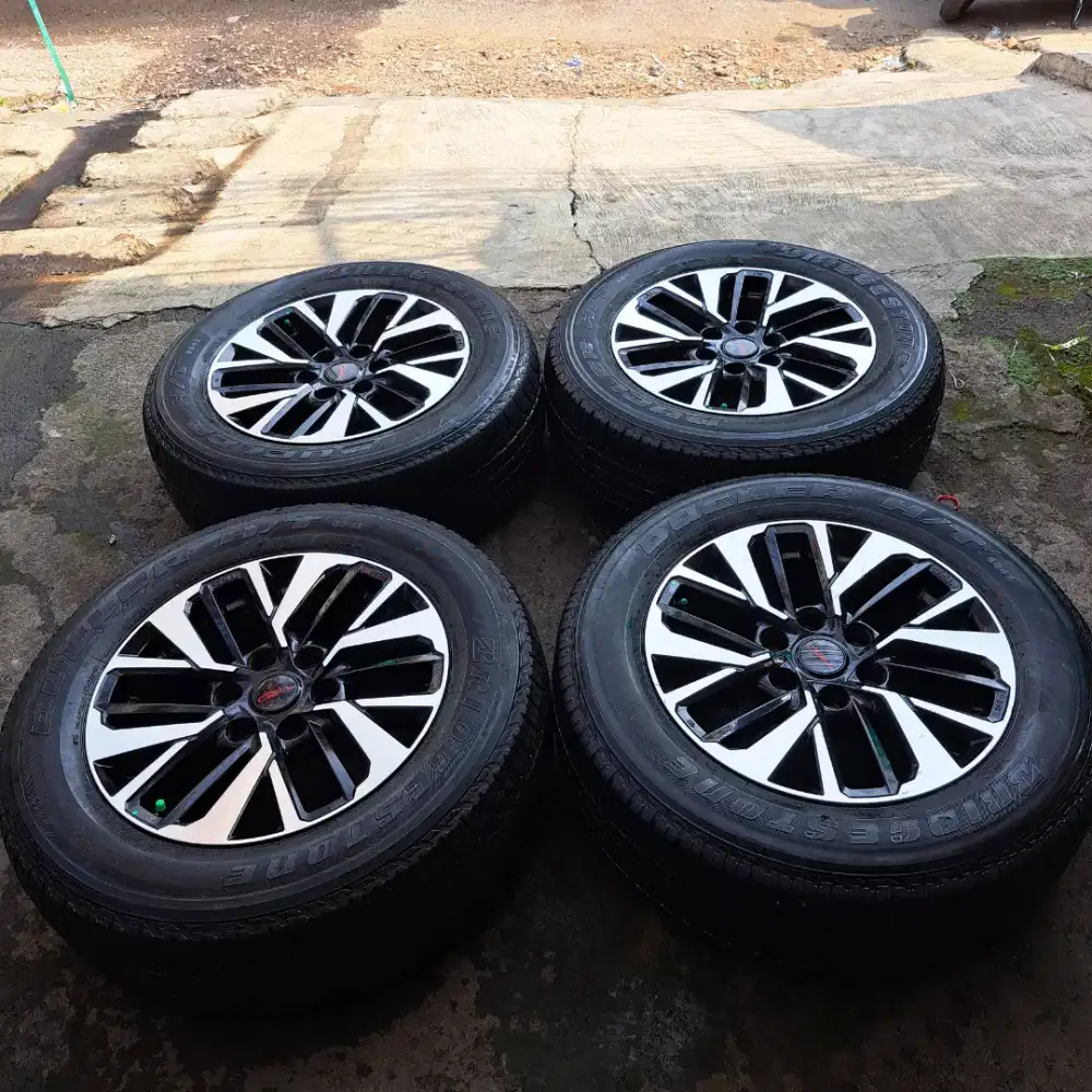 Fortuner ring 18 ori toyota fortuner bisa tt