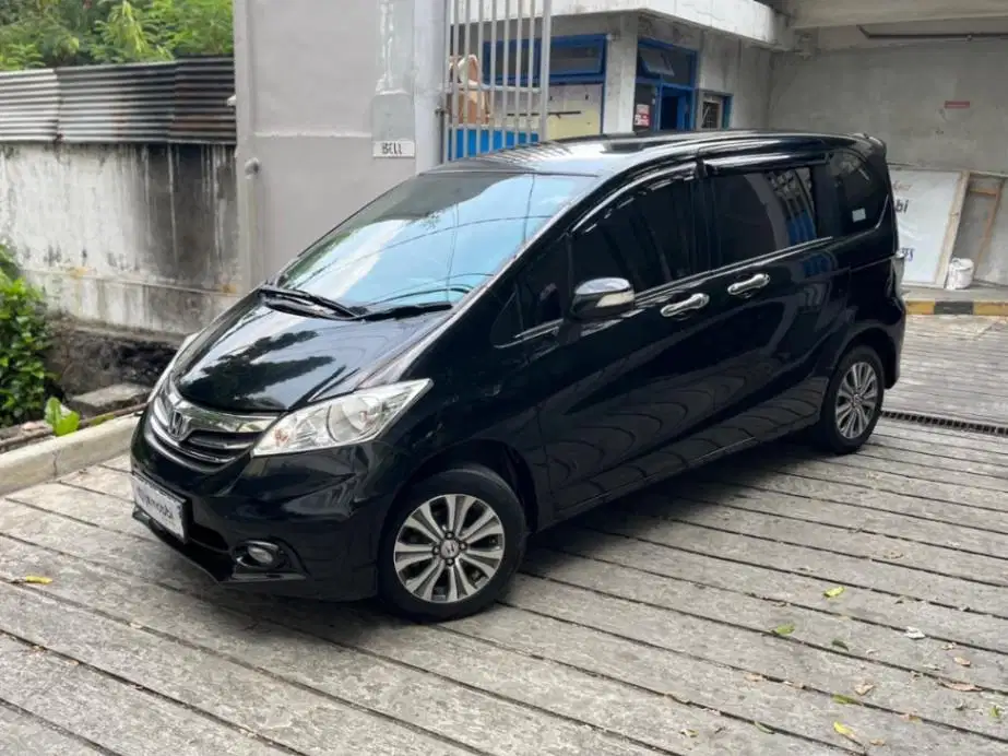HONDA FREED 1.5 S BENSIN MATIC 2015