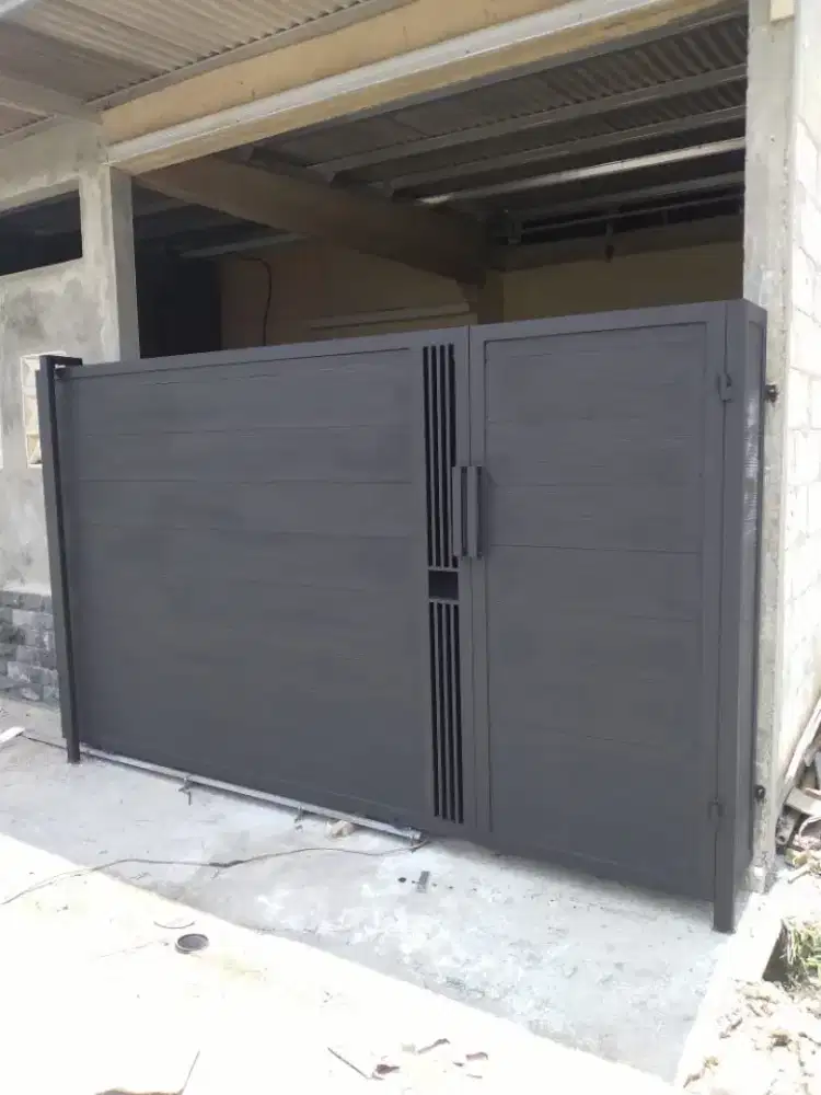 Pintu pagar grc model kayu