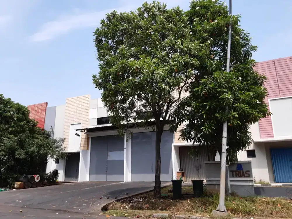 Gudang dan Kantor Marunda Center Bekasi 10x32 Free 2 AC Strategis