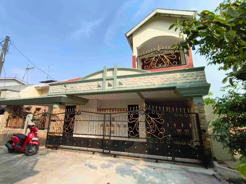 Rumah rapi siap huni dijual di Pondok surya mandala dakat grand galaxy bekasi