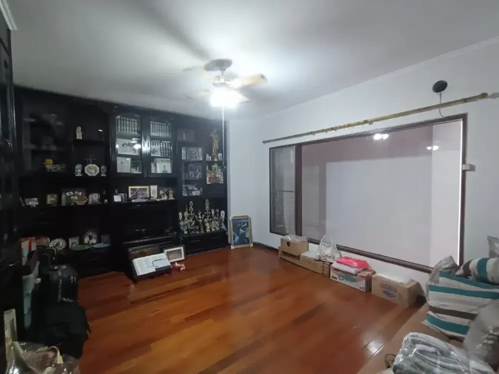 Rumah Intercon Kel Srengseng Kec Kembangan Meruya Jakbar S201