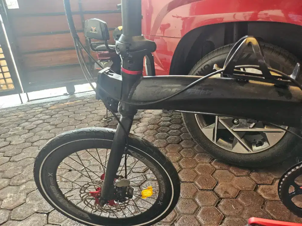 Sepeda Noris Pro merah