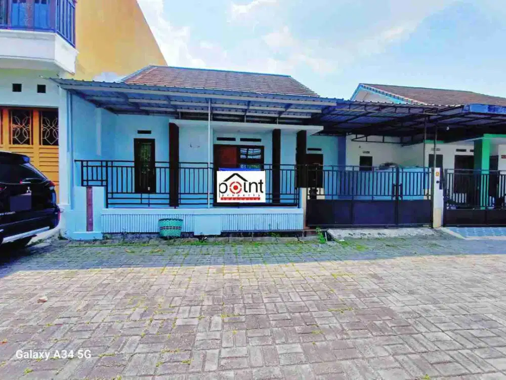 Rumah Cantik di Perum Cluster Besar Nyaman dekat Manahan Solo Kota