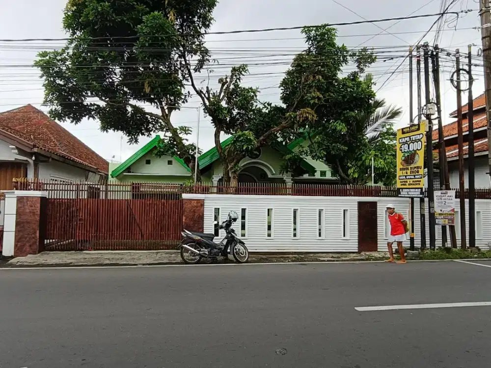Disewakan Rumah Bagus Besar Strategis Tengah Kota Purwokerto