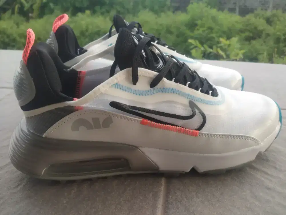 Nike Air Max 2090 sz 45