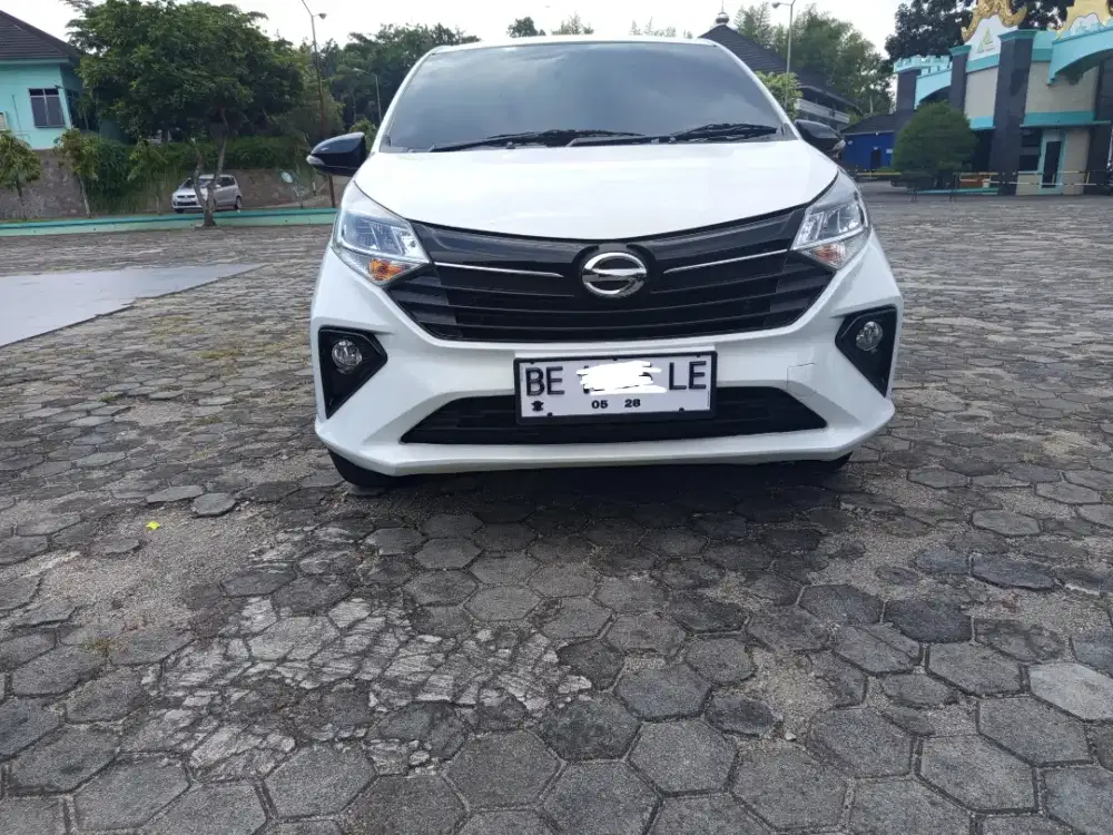 Sigra R manual 1.2 m/t