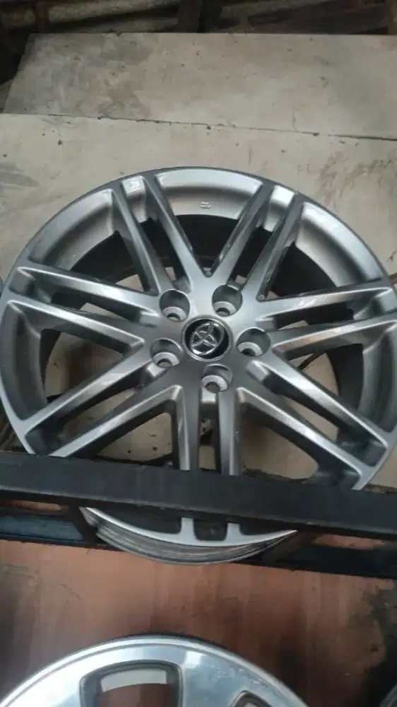 Di jual velg ori ring 18