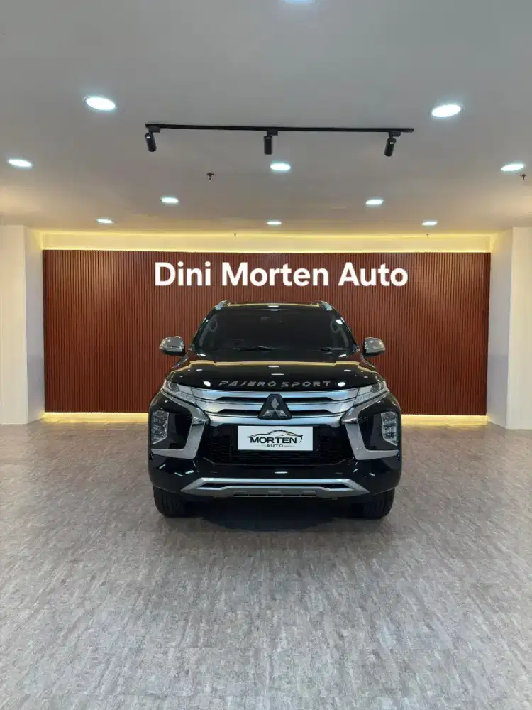 ( KM 33rb ) Mitsubitshi Pajero Dakar 2.5 at 2021 mobil waranty otos