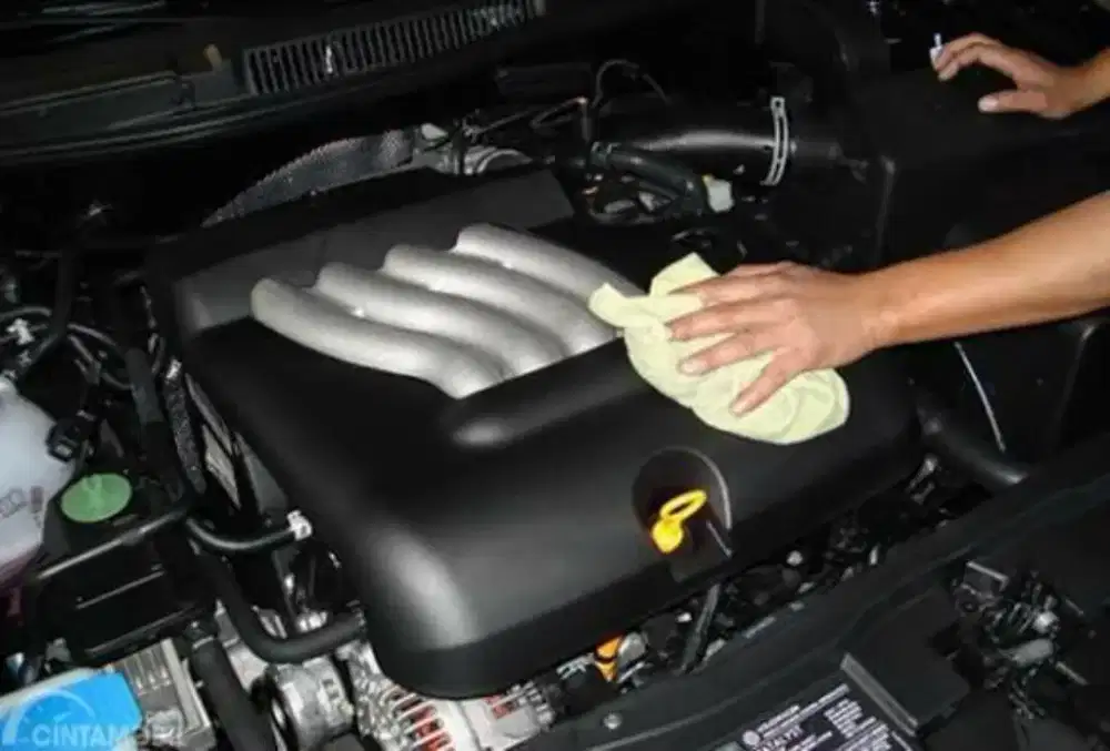 Salon detailing mobil panggilan homeservis