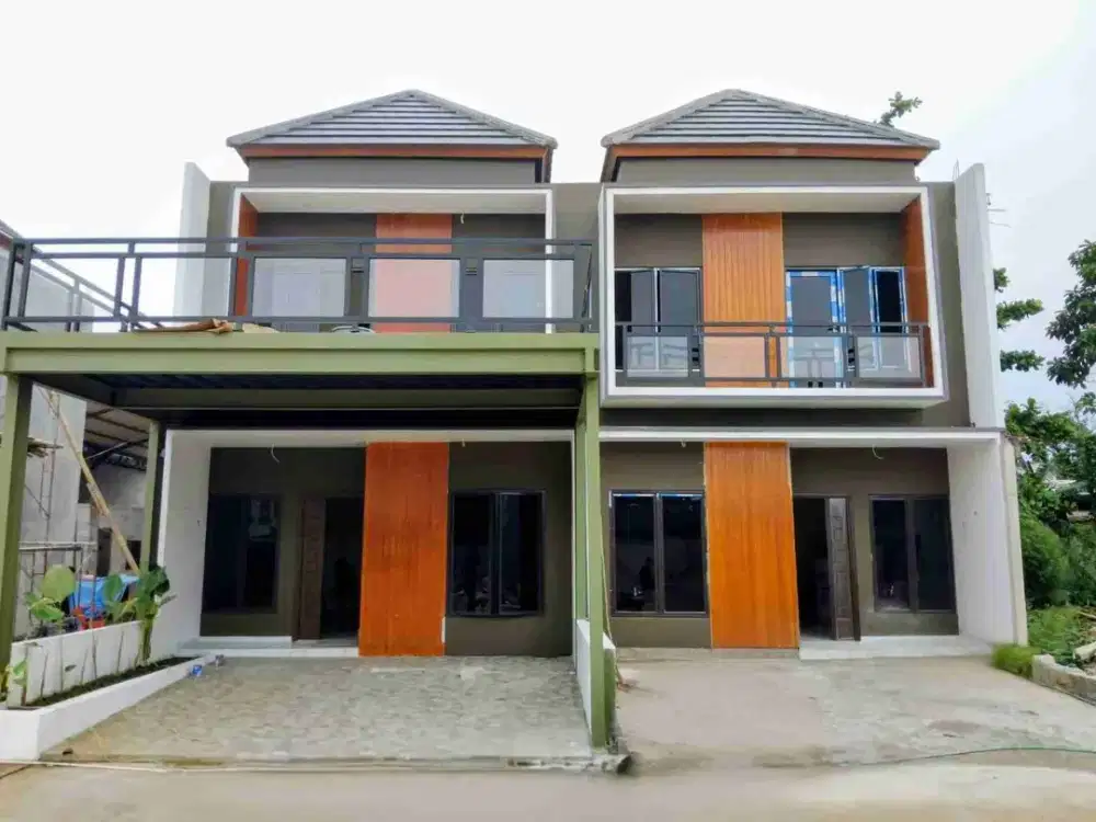 Rumah 2 lantai dengan Balkon dekat tol jatiwarna