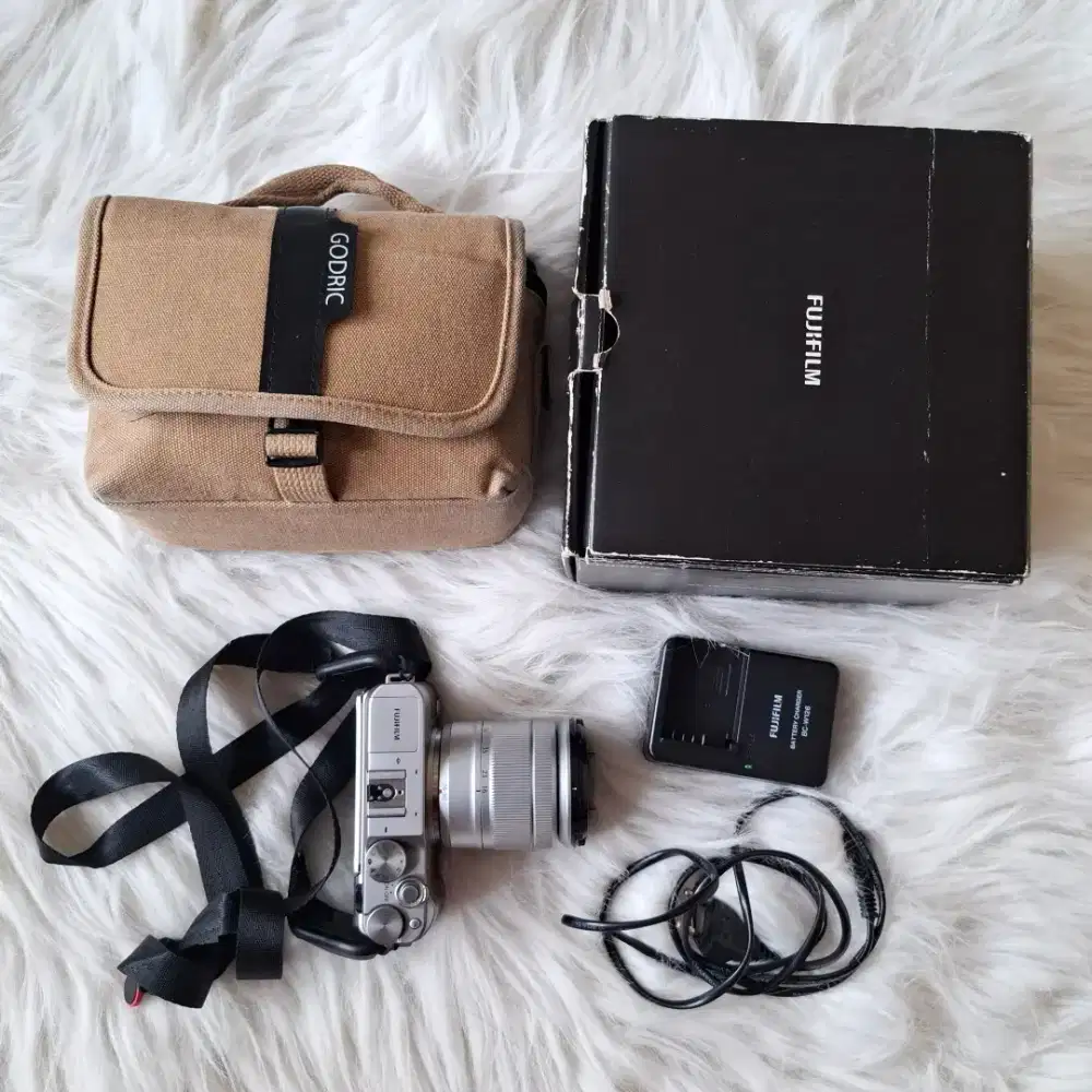 JUAL KAMERA FUJIFILM XA-3 [SECOND]]