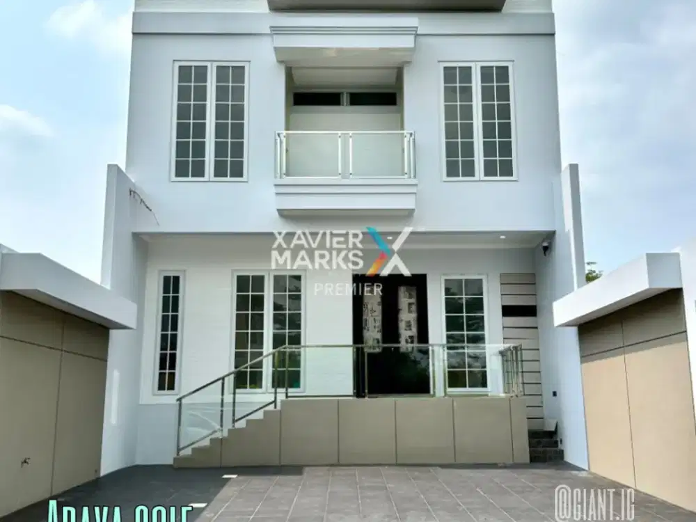 Rumah Baru plus kolam renang di Araya Golf Malang