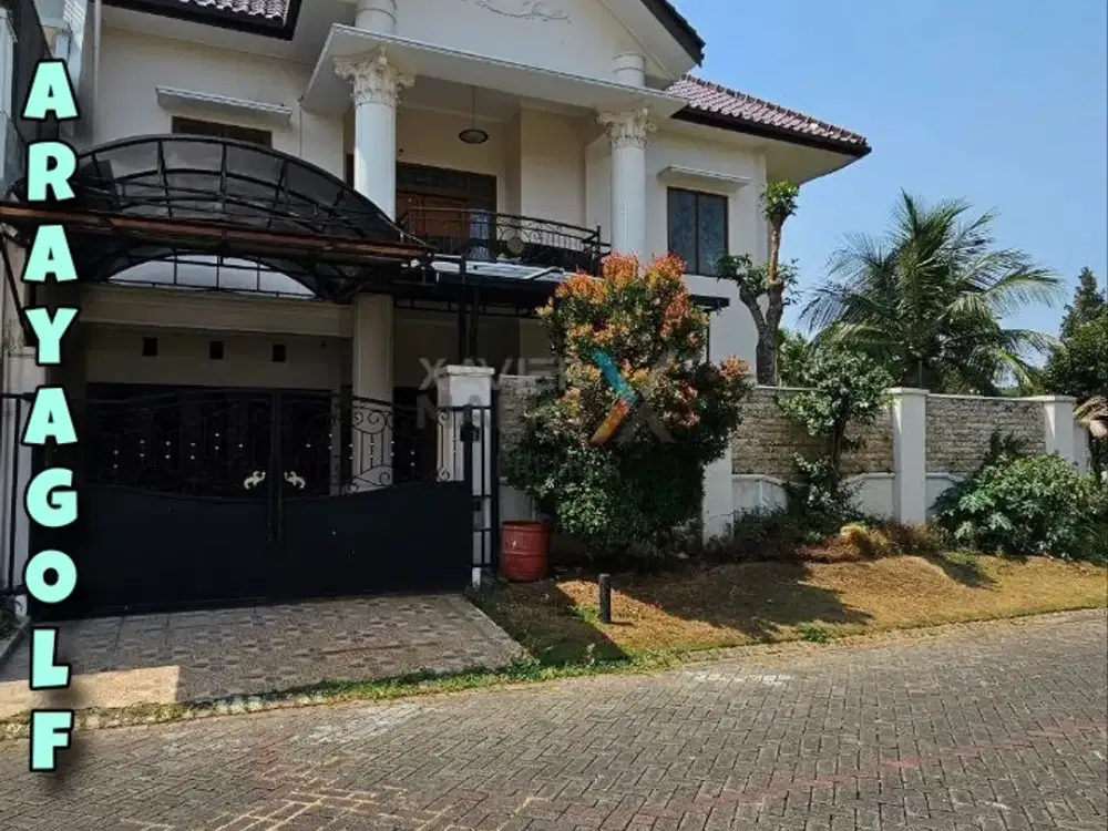 Rumah Megah di Villa Golf Boulevard Araya Malang