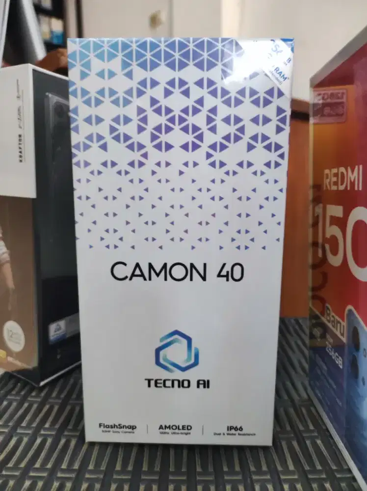 Tecno camon 40 ram 8 / 256 amoled