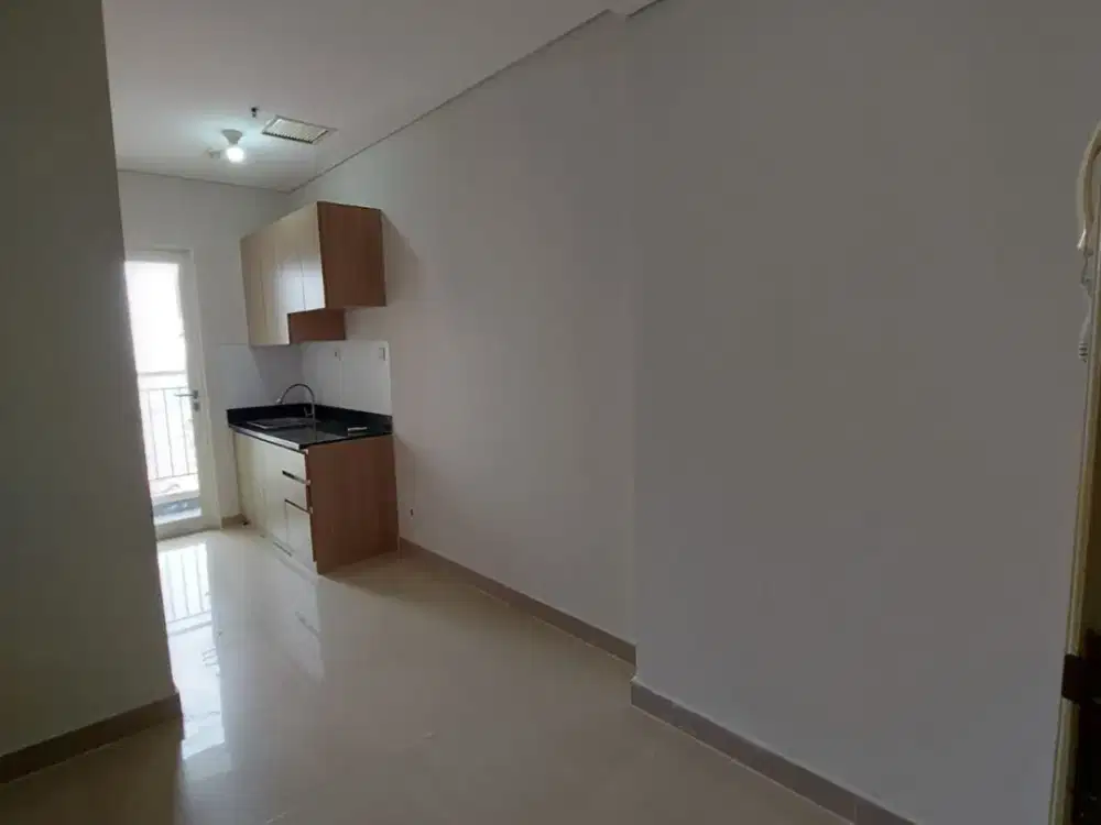 1BR Unfurnished Apartemen Madison Park - Mall Central Park