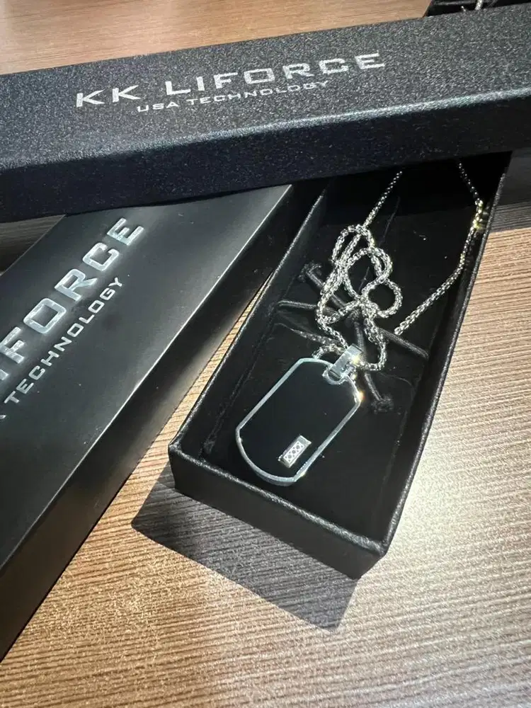 KK Lifeforce necklace Black millennial