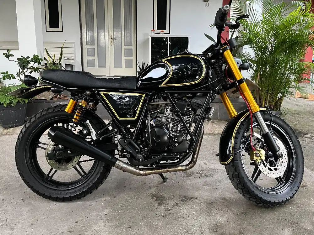 Motor Custom Scorpio